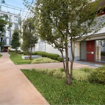 Easy Con Parcheggio Gratuito Collegamento Con La Svizzera * Côme